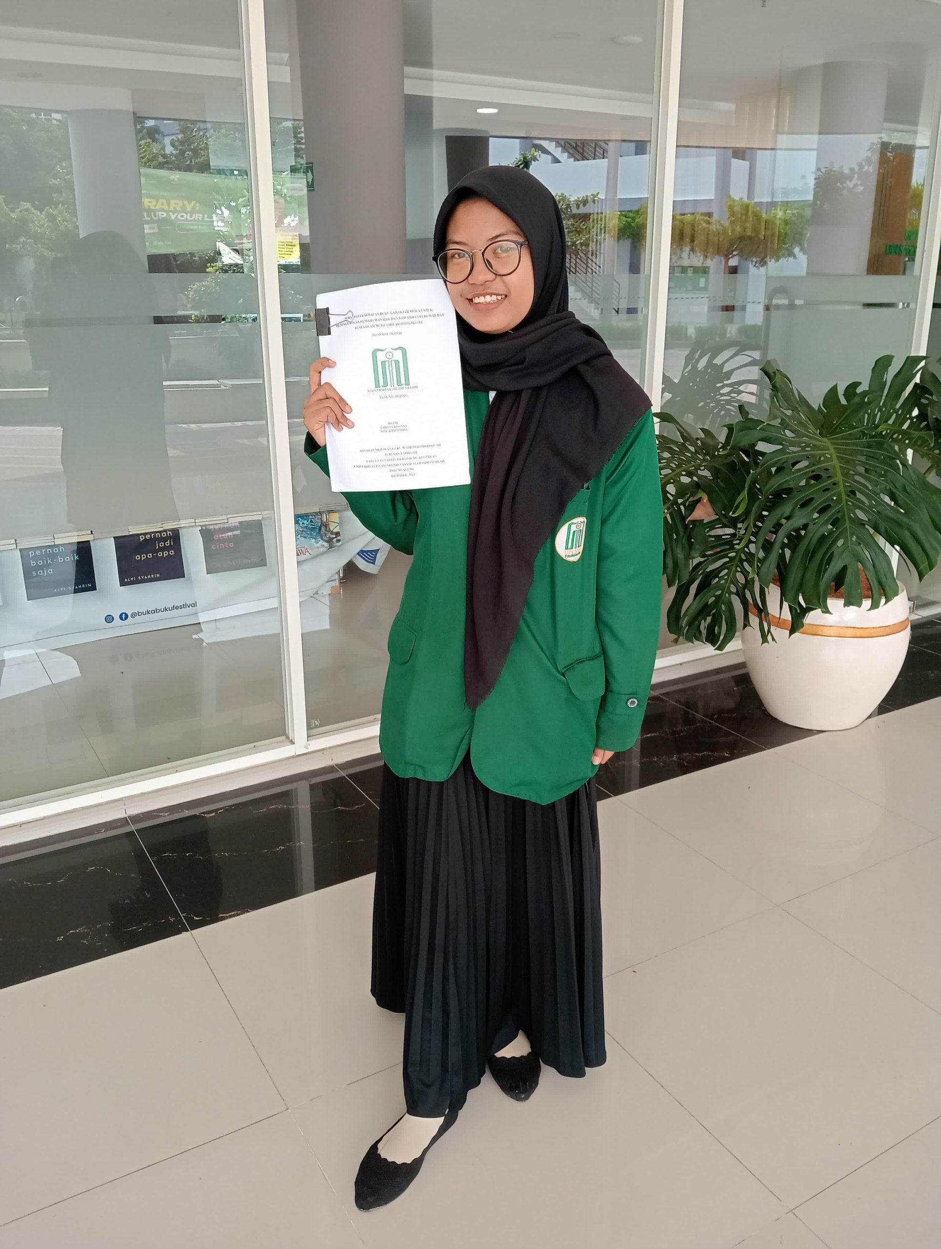 Senyum lega